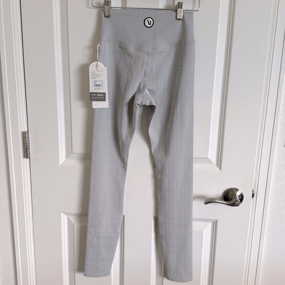 Vuori | Textured Chilled Out Legging | Houndstooth - Picture 15 of 16